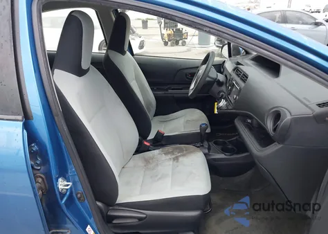2015 Toyota Prius C One из США, поврежденный, VIN JTDKDTB36F1582386